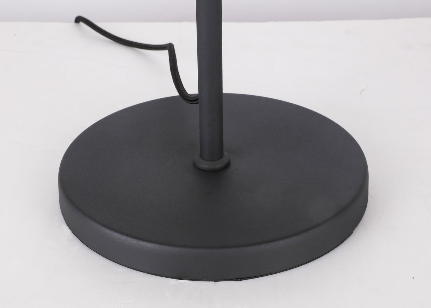 Sand Black Crystal Rods Table Lamp